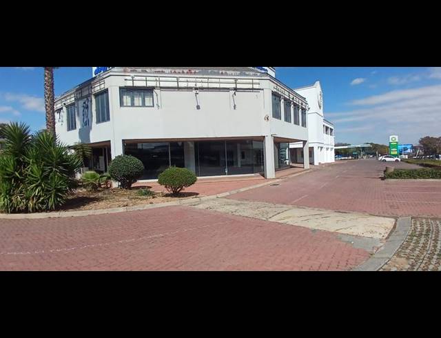 BUSINESS PROPERTY TO RENT IN BRYANSTON